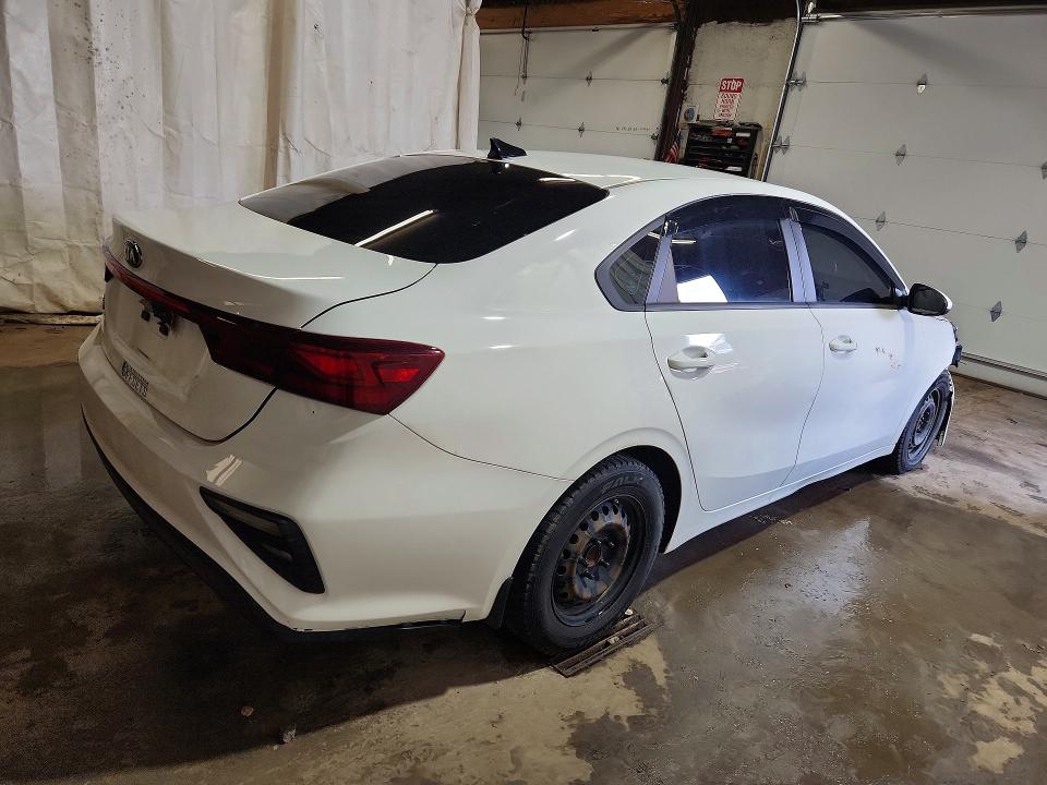 2020 Kia Forte მანქანა იყიდება აუქციონზე, vin: 3KPF24AD8LE153122, აუქციონის ნომერი: 61897206