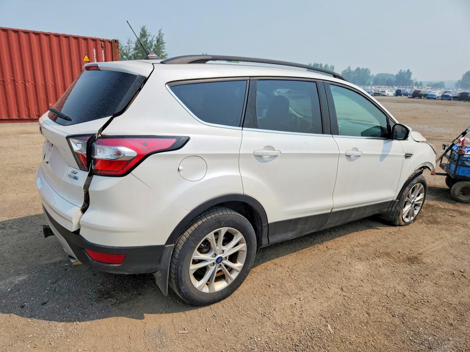 2018 Ford Escape მანქანა იყიდება აუქციონზე, vin: 1FMCU9GD3JUC50613, აუქციონის ნომერი: 59685836
