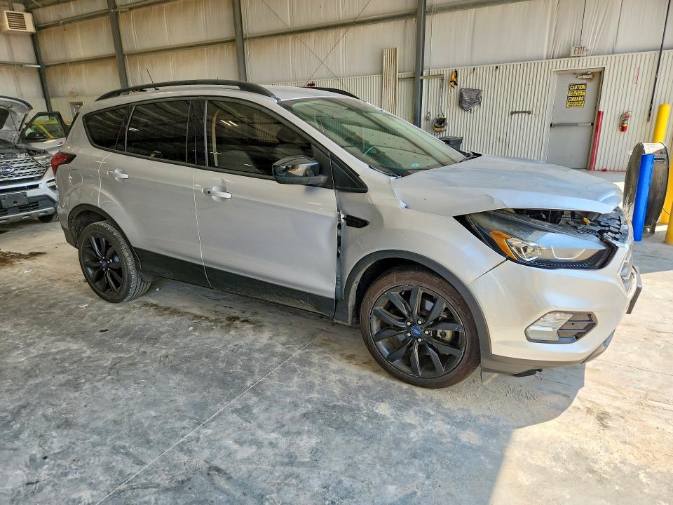 Продаж на аукціоні авто 2019 Ford Escape, vin: 1FMCU9GD5KUA62967, номер лоту: 62995106