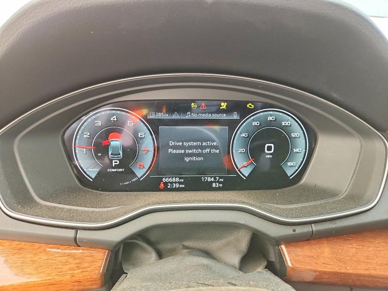 60829776 :رقم المزاد ، WA1EAAFY5P2124375 vin ، 2023 Audi Q5 مزاد بيع