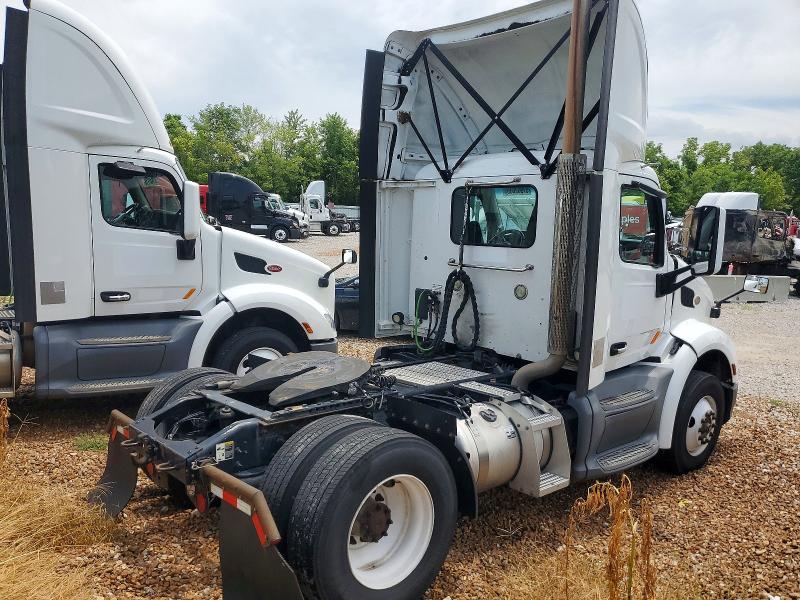 57902036 :رقم المزاد ، 1XPBA48XXJD478367 vin ، 2018 Peterbilt 579 مزاد بيع
