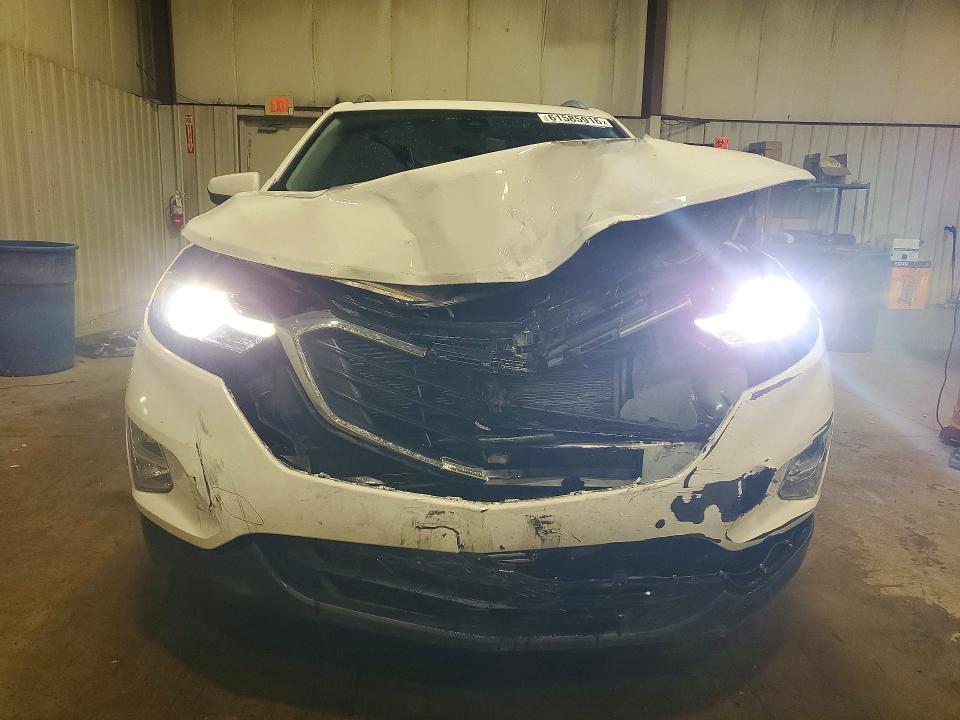 61585916 :رقم المزاد ، 3GNAXUEV5MS115890 vin ، 2021 Chevrolet Equinox مزاد بيع