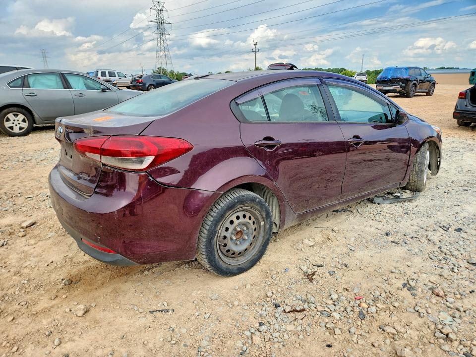 61724926 :رقم المزاد ، 3KPFK4A74HE148517 vin ، 2017 Kia Forte مزاد بيع