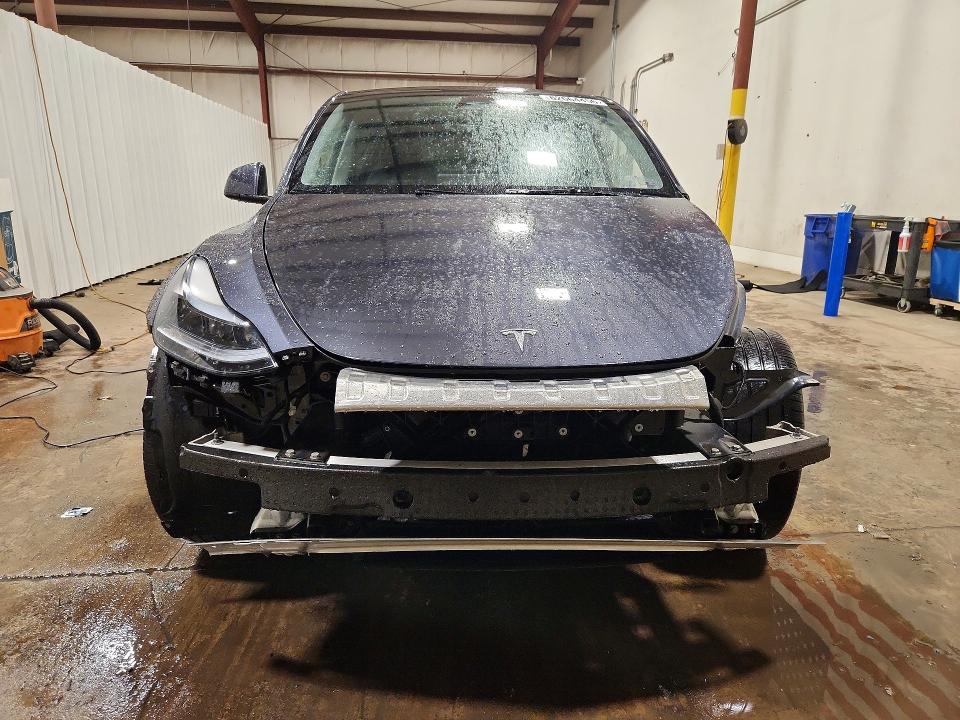 2025 Tesla Model Y მანქანა იყიდება აუქციონზე, vin: 7SAYGDEE0SA352137, აუქციონის ნომერი: 62664456