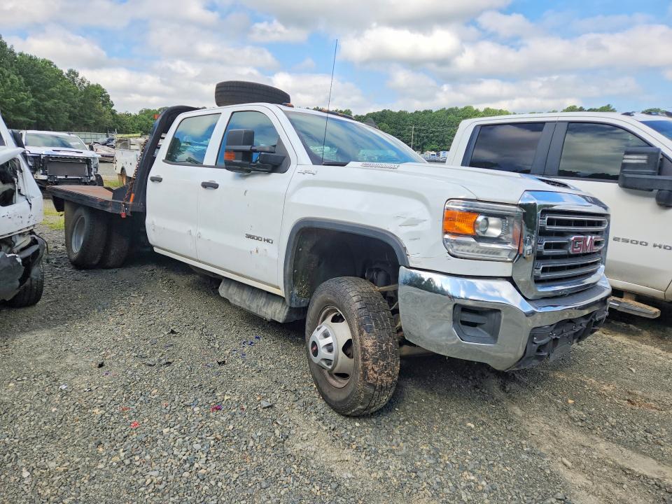 85614315 :رقم المزاد ، 1GD42VCY2JF158795 vin ، 2018 Gmc Sierra مزاد بيع
