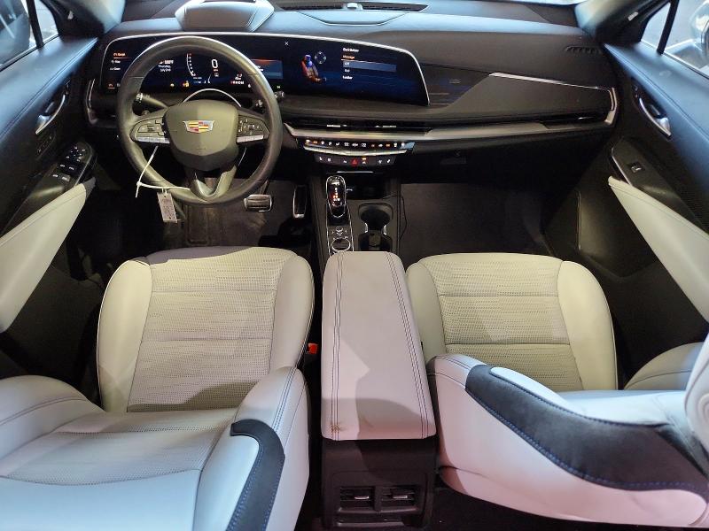 85986665 :رقم المزاد ، 1GYFZER4XRF215652 vin ، 2024 Cadillac Xt4 مزاد بيع