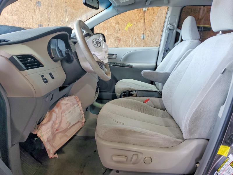 59715376 :رقم المزاد ، 5TDKK3DC4CS182070 vin ، 2012 Toyota Sienna مزاد بيع