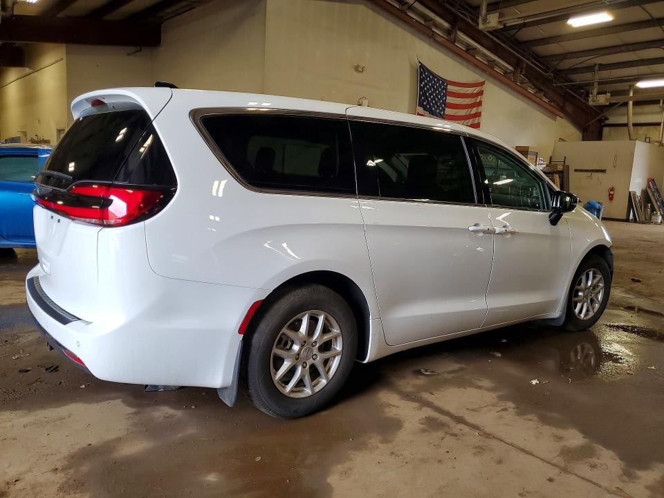 Продажа на аукционе авто 2024 Chrysler Pacifica, vin: 2C4RC1BG2RR152833, номер лота: 61323946