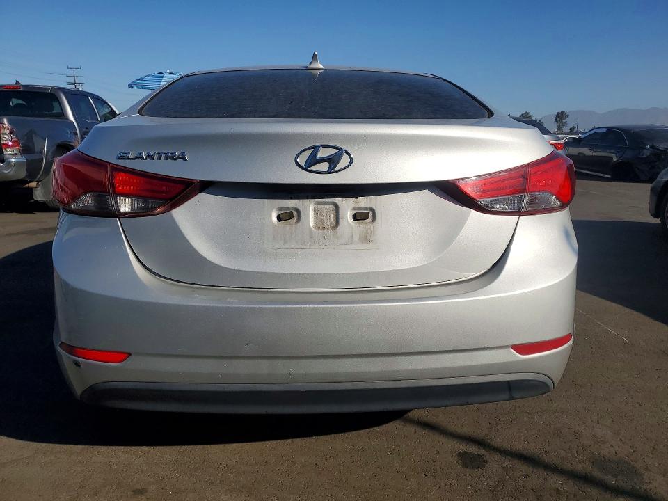 Продаж на аукціоні авто 2015 Hyundai Elantra, vin: 5NPDH4AE2FH558701, номер лоту: 61814956