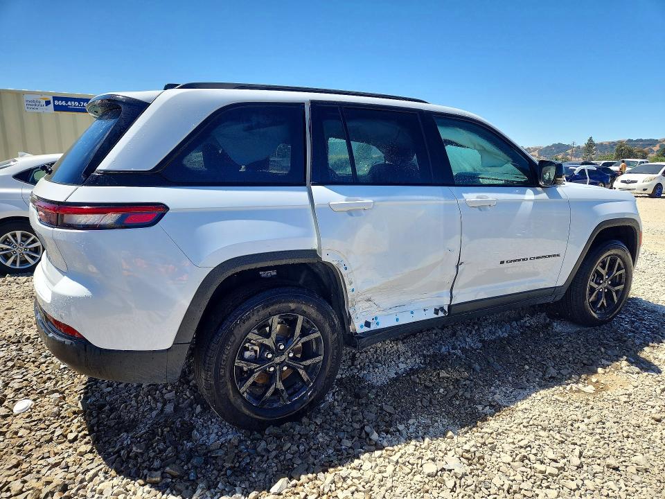 2025 Jeep Grand Cherokee მანქანა იყიდება აუქციონზე, vin: 1C4RJHAG8S8699493, აუქციონის ნომერი: 60489456