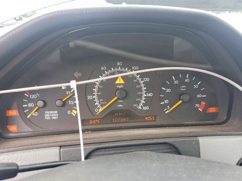 1996 Mercedes-benz E მანქანა იყიდება აუქციონზე, vin: WDBJF55F5TJ013532, აუქციონის ნომერი: 62653026