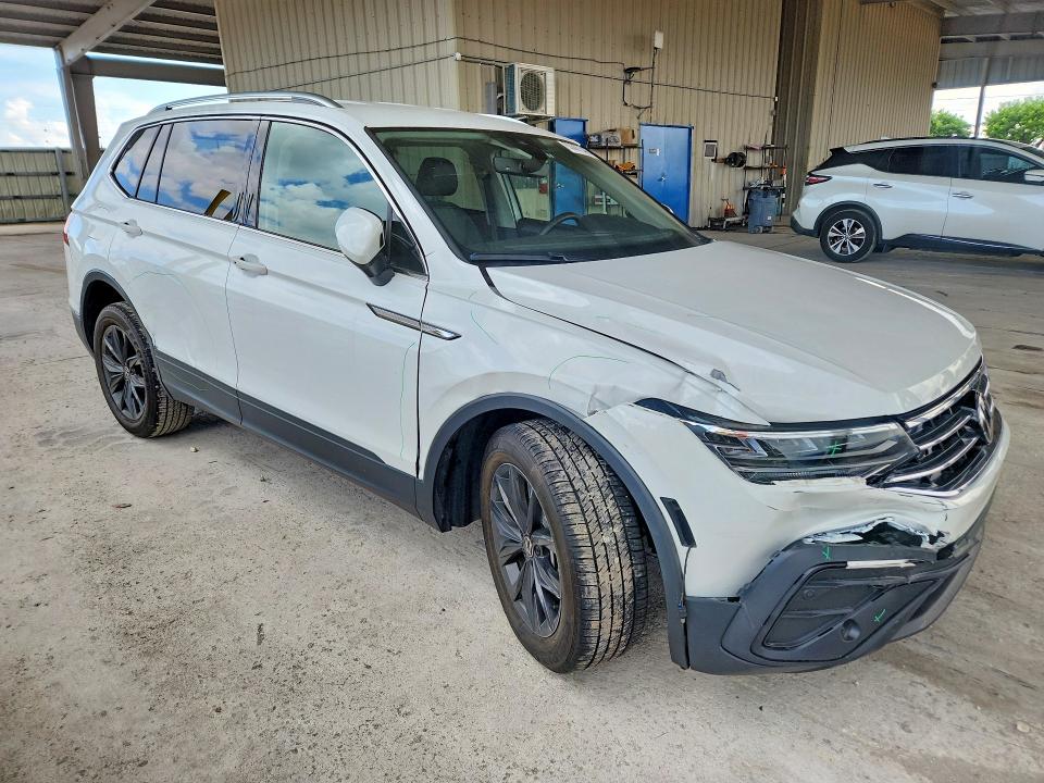 2024 Volkswagen Tiguan მანქანა იყიდება აუქციონზე, vin: 3VV3B7AX8RM182022, აუქციონის ნომერი: 63007546