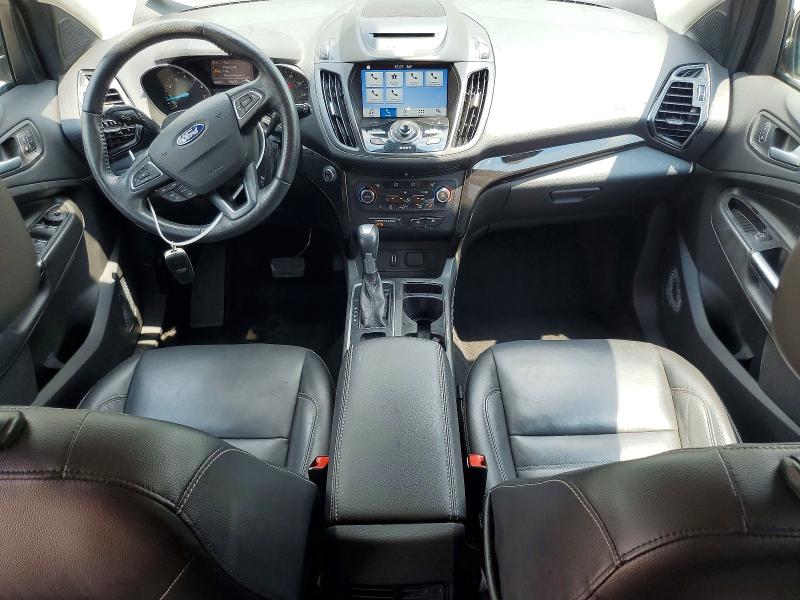 62125796 :رقم المزاد ، 1FMCU9J91HUD37442 vin ، 2017 Ford Escape مزاد بيع