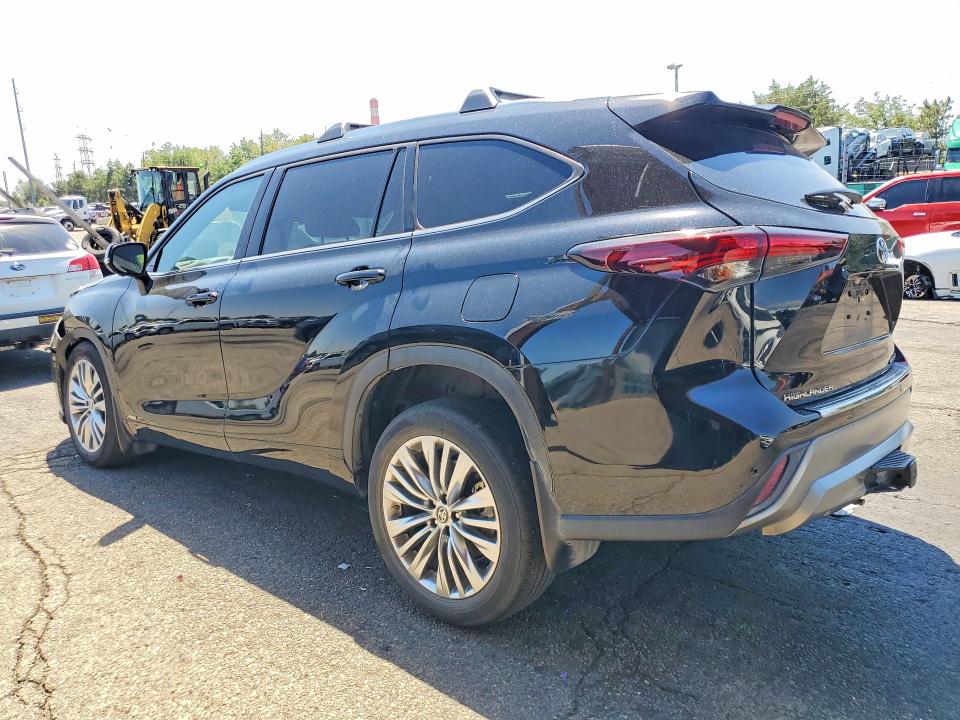 2024 Toyota Highlander Hybrid მანქანა იყიდება აუქციონზე, vin: 5TDEBRCH2RS644728, აუქციონის ნომერი: 60441966
