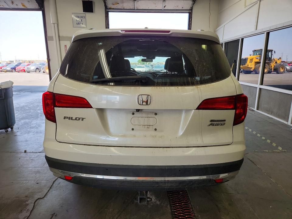 Auction sale of the 2016 Honda Pilot, vin: 5FNYF6H92GB064057, lot number: 63251666