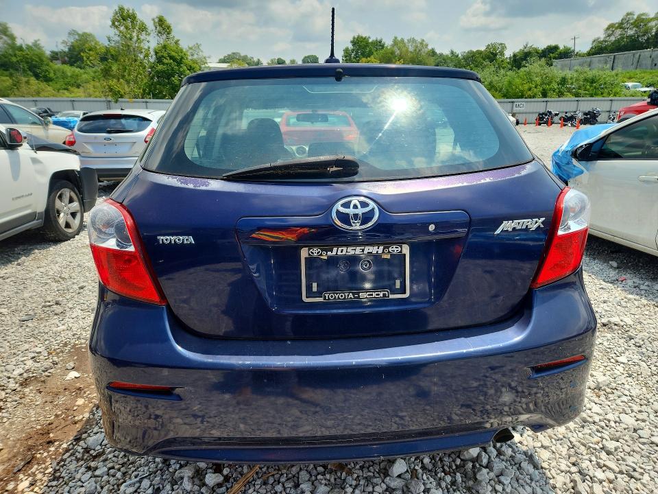 63042676 :رقم المزاد ، 2T1KU4EE4AC252978 vin ، 2010 Toyota Matrix مزاد بيع