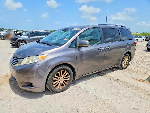 2016 Toyota Sienna მანქანა იყიდება აუქციონზე, vin: 5TDYK3DC0GS721834, აუქციონის ნომერი: 60168806