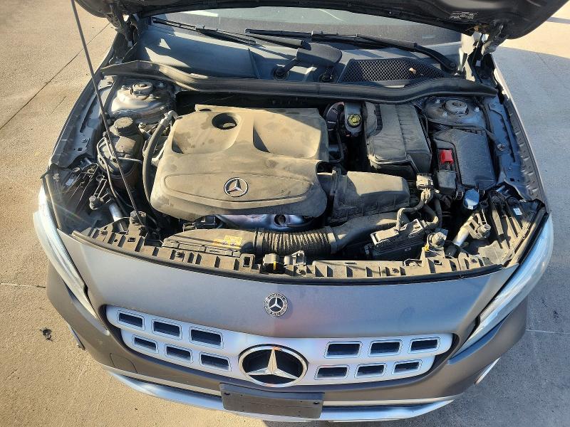 85621295 :رقم المزاد ، WDCTG4EB8JJ424218 vin ، 2018 Mercedes-benz Gla مزاد بيع