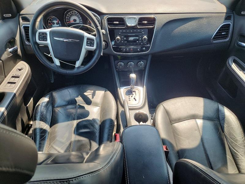 60712726 :رقم المزاد ، 1C3CCBCG2DN574797 vin ، 2013 Chrysler 200 مزاد بيع
