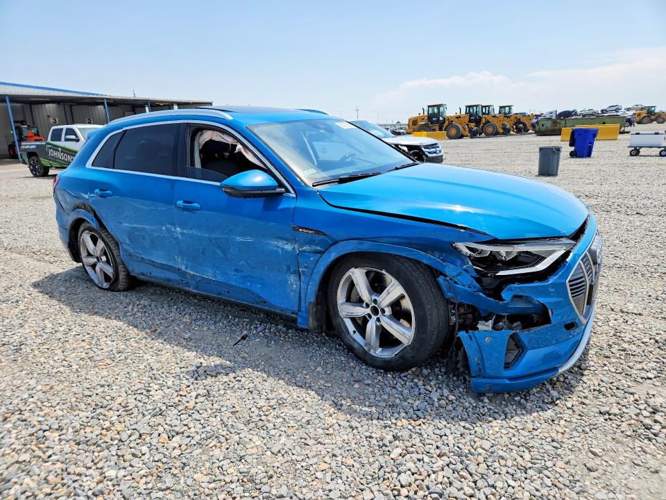 Aukcja sprzedaży 2019 Audi E-tron, vin: WA1LAAGE0KB002883, numer aukcji: 63522356