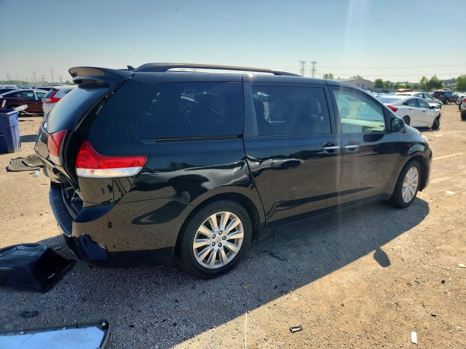 Auction sale of the 2011 Toyota Sienna, vin: 5TDYK3DC4BS166833, lot number: 59997546