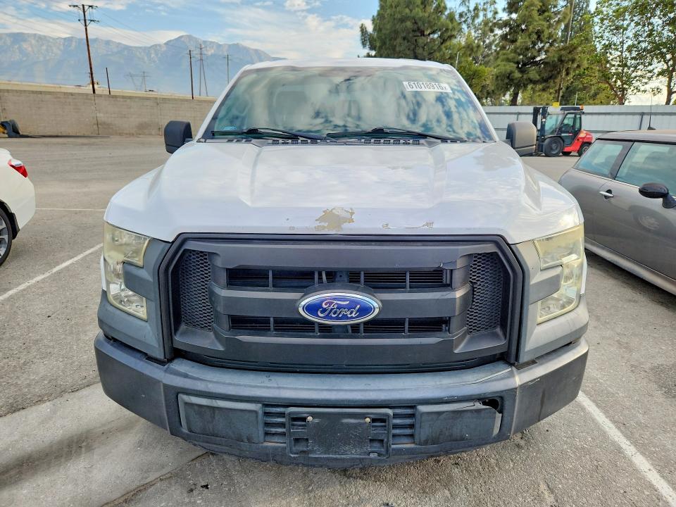 61018916 :رقم المزاد ، 1FTMF1C88FKE52461 vin ، 2015 Ford F150 مزاد بيع