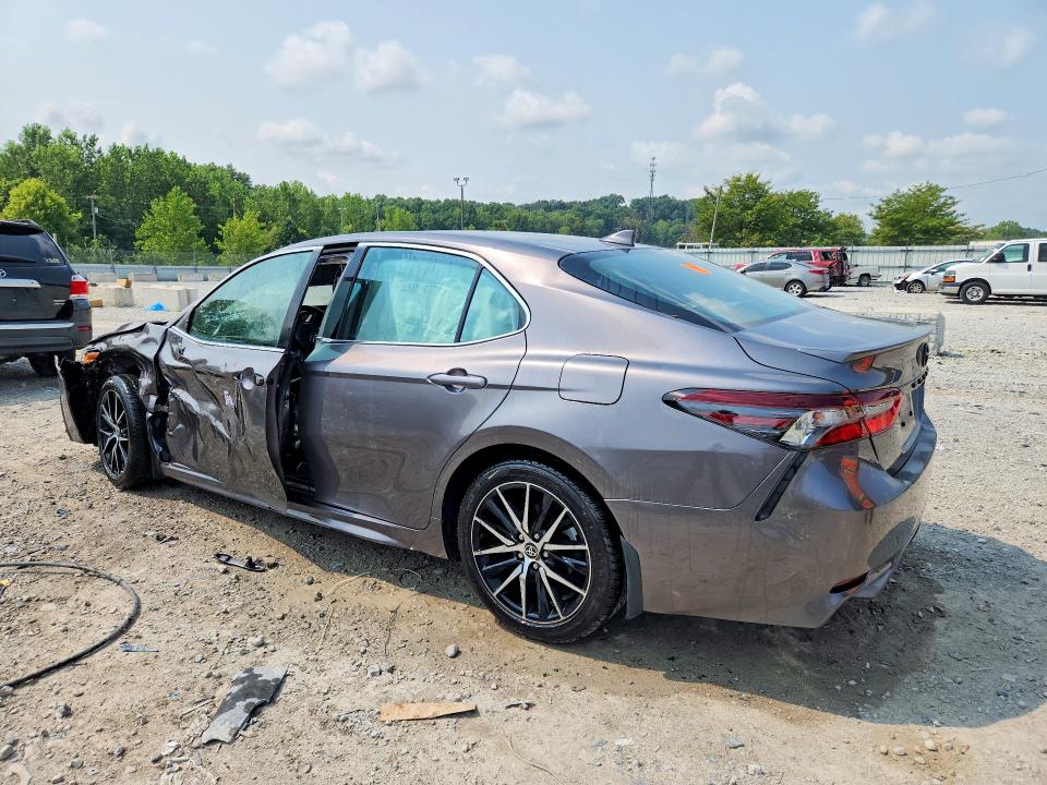 2024 Toyota Camry მანქანა იყიდება აუქციონზე, vin: 4T1G11AK6RU842201, აუქციონის ნომერი: 62683576