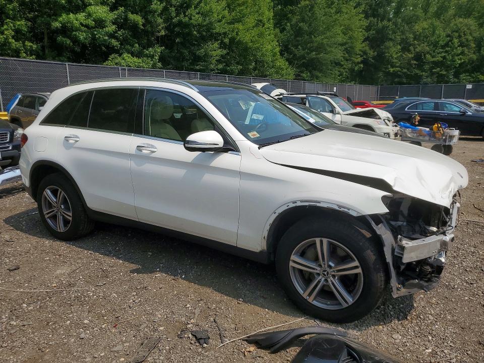 61229686 :رقم المزاد ، W1N0G8EB8MF986703 vin ، 2021 Mercedes-benz Glc مزاد بيع
