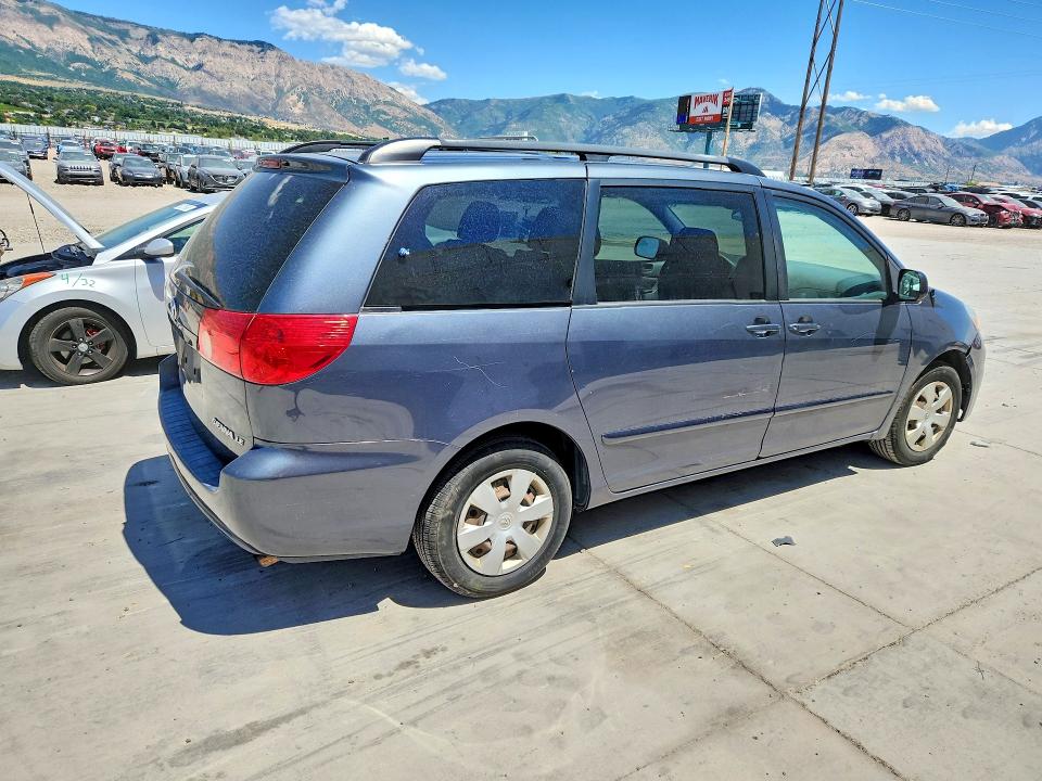 Aukcja sprzedaży 2010 Toyota Sienna, vin: 5TDKK4CC3AS323280, numer aukcji: 60849426