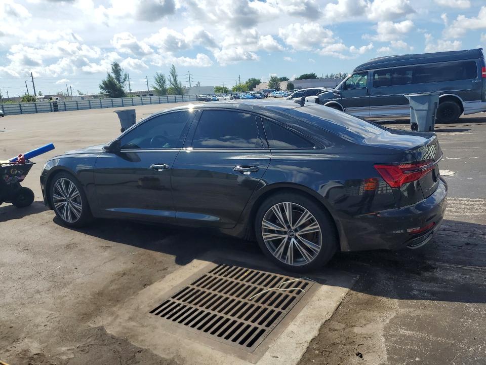 62912916 :رقم المزاد ، WAUE8AF24MN031612 vin ، 2021 Audi A6 مزاد بيع