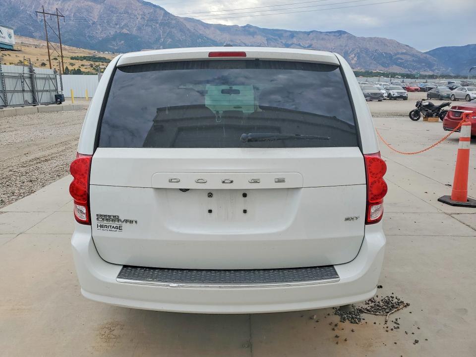 2015 Dodge Grand Caravan მანქანა იყიდება აუქციონზე, vin: 2C4RDGCG3FR509740, აუქციონის ნომერი: 61750386