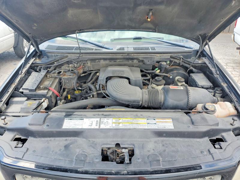 62138306 :رقم المزاد ، 2FTRX18L1YCB02676 vin ، 2000 Ford F150 مزاد بيع