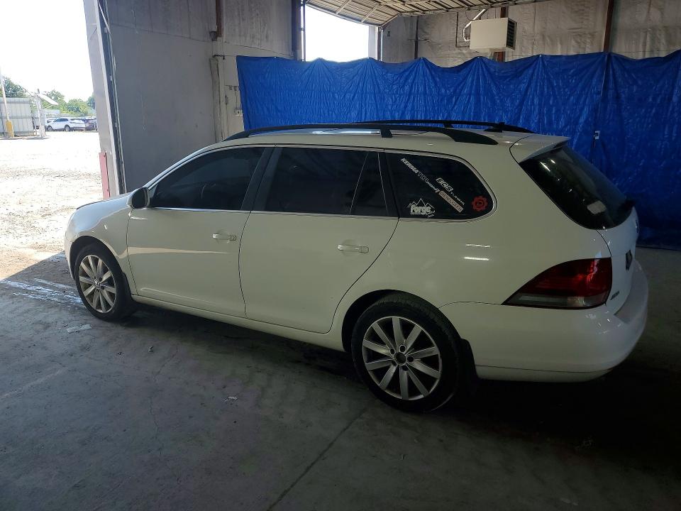 63123366 :رقم المزاد ، 3VWML7AJ0DM693693 vin ، 2013 Volkswagen Jetta مزاد بيع