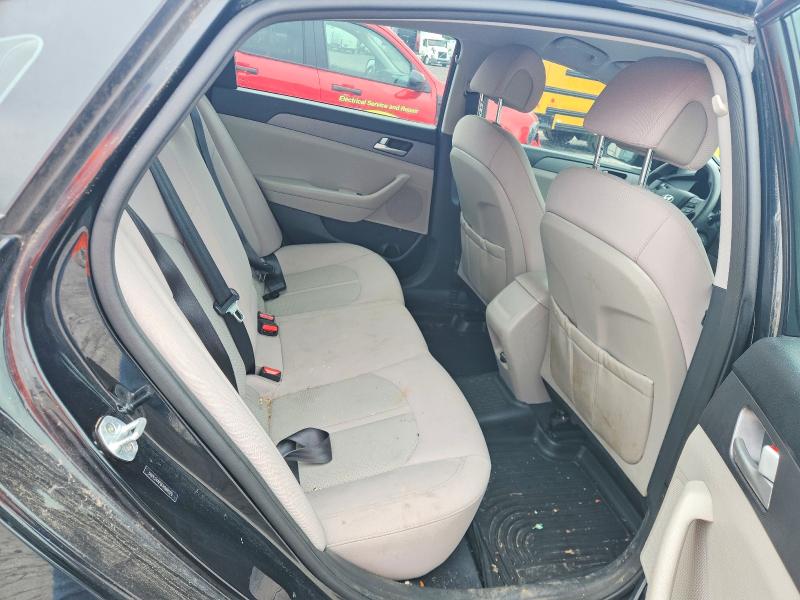62474146 :رقم المزاد ، 5NPE24AF0FH068529 vin ، 2015 Hyundai Sonata مزاد بيع
