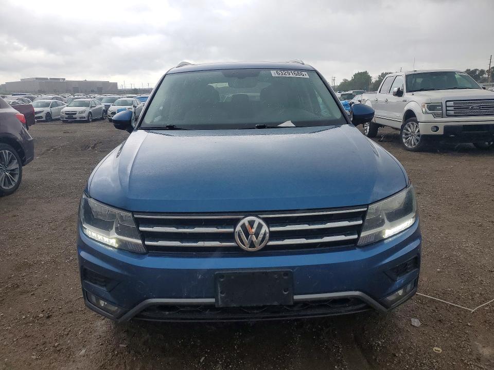 Продаж на аукціоні авто 2018 Volkswagen Tiguan, vin: 3VV2B7AX0JM102714, номер лоту: 63291686