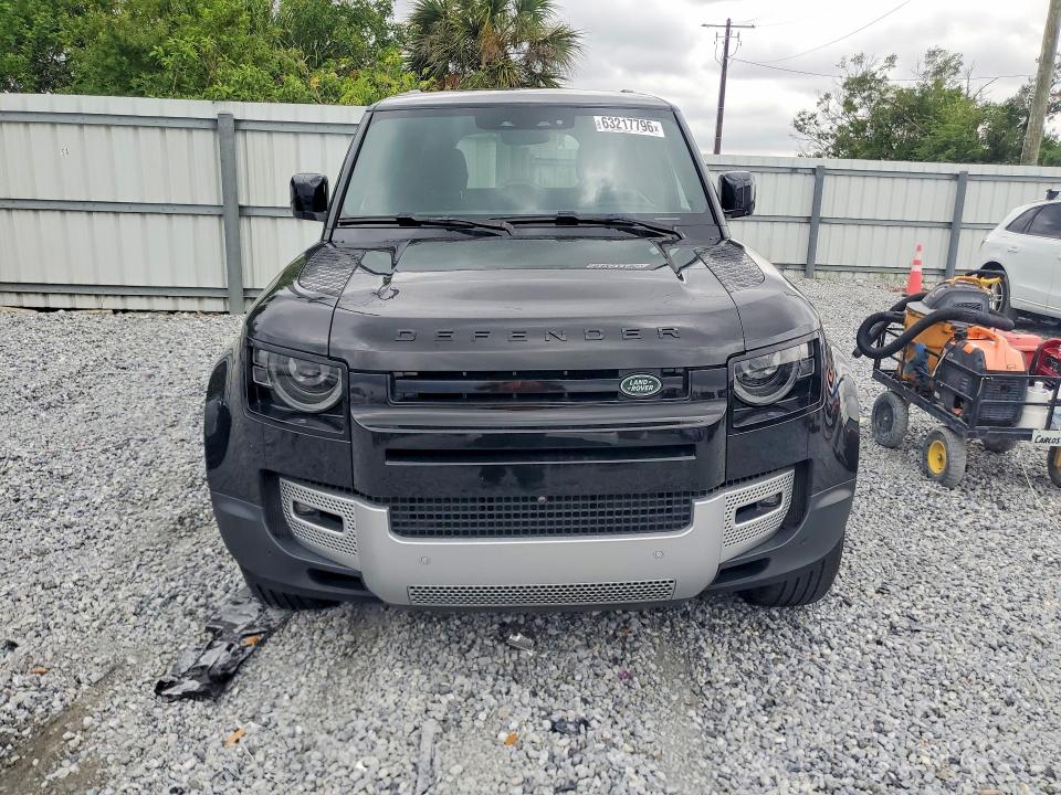 2024 Land Rover Defender მანქანა იყიდება აუქციონზე, vin: SALEJ7EUXR2352939, აუქციონის ნომერი: 63217796