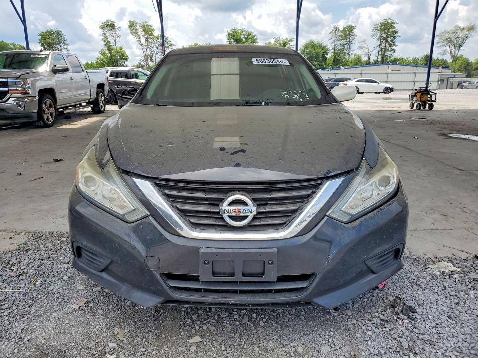 60830546 :رقم المزاد ، 1N4AL3AP9JC104193 vin ، 2018 Nissan Altima مزاد بيع