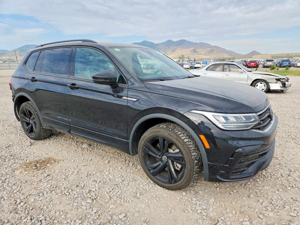 61169726 :رقم المزاد ، 3VVCB7AX6PM117182 vin ، 2023 Volkswagen Tiguan مزاد بيع