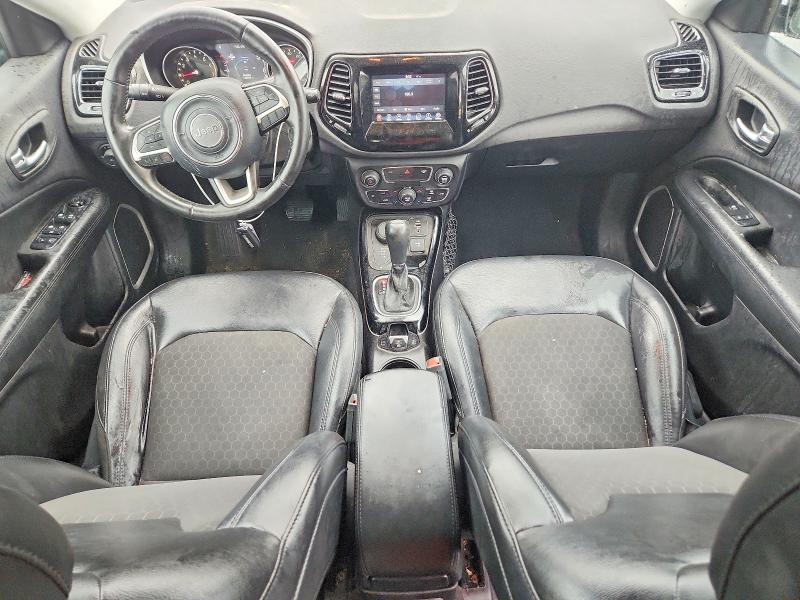 62598176 :رقم المزاد ، 3C4NJDBB6JT402022 vin ، 2018 Jeep Compass مزاد بيع