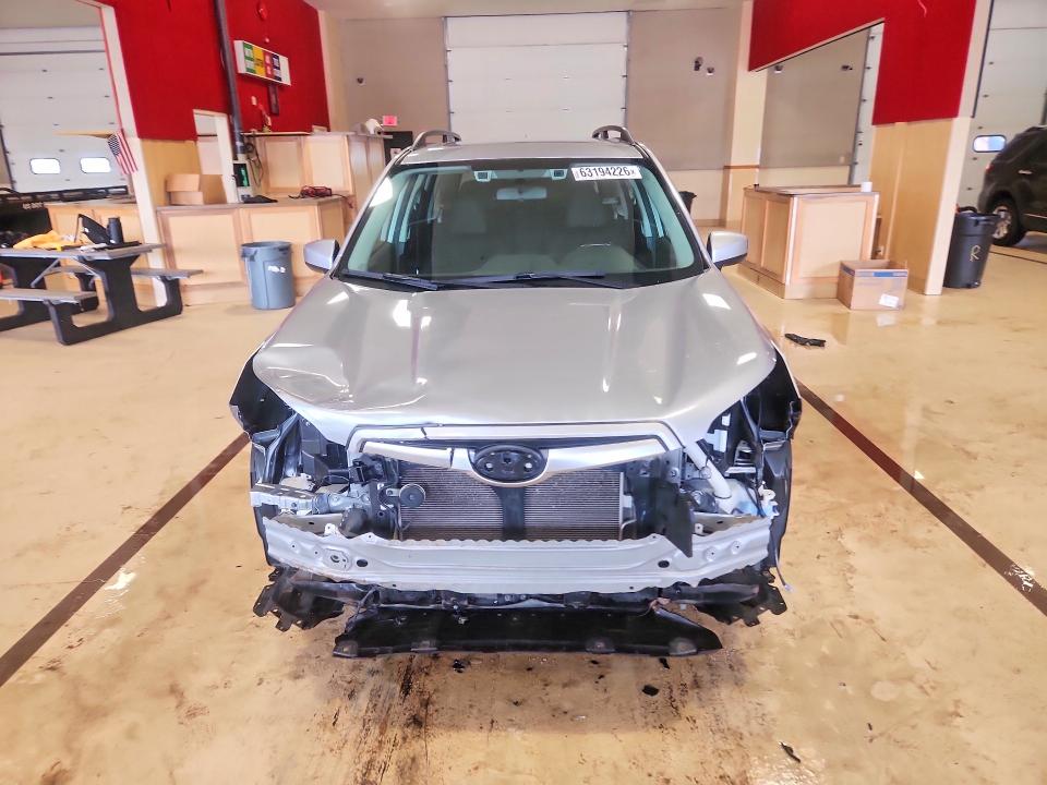 Продажа на аукционе авто 2020 Subaru Forester, vin: JF2SKAJC1LH601863, номер лота: 63194226