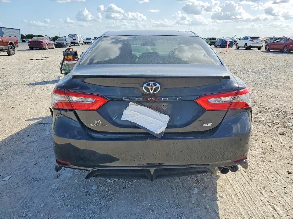 Продаж на аукціоні авто 2018 Toyota Camry, vin: 4T1B11HK1JU064720, номер лоту: 60478076