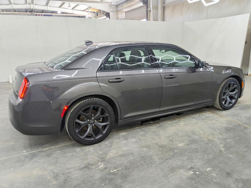 Aukcja sprzedaży 2022 Chrysler 300 Tourin, vin: 2C3CCADG7NH245421, numer aukcji: 61446036
