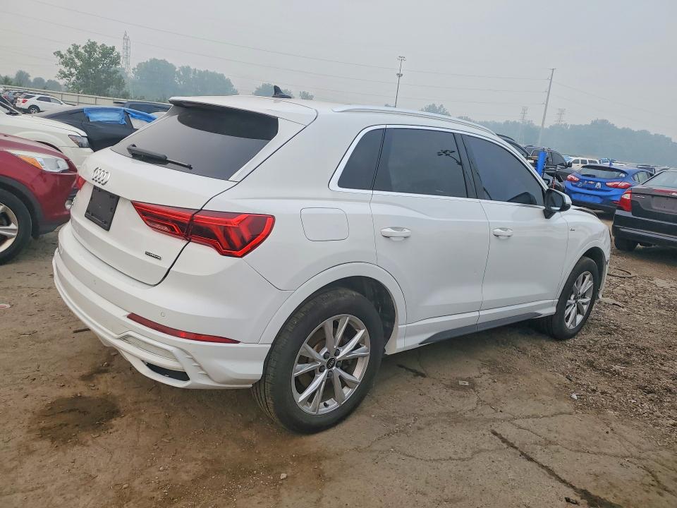 2021 Audi Q3 მანქანა იყიდება აუქციონზე, vin: WA1DECF32M1050690, აუქციონის ნომერი: 61591896