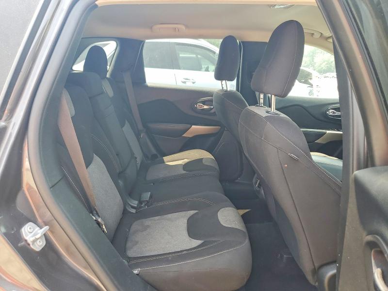 61780456 :رقم المزاد ، 1C4PJLCXXJD527852 vin ، 2018 Jeep Cherokee مزاد بيع