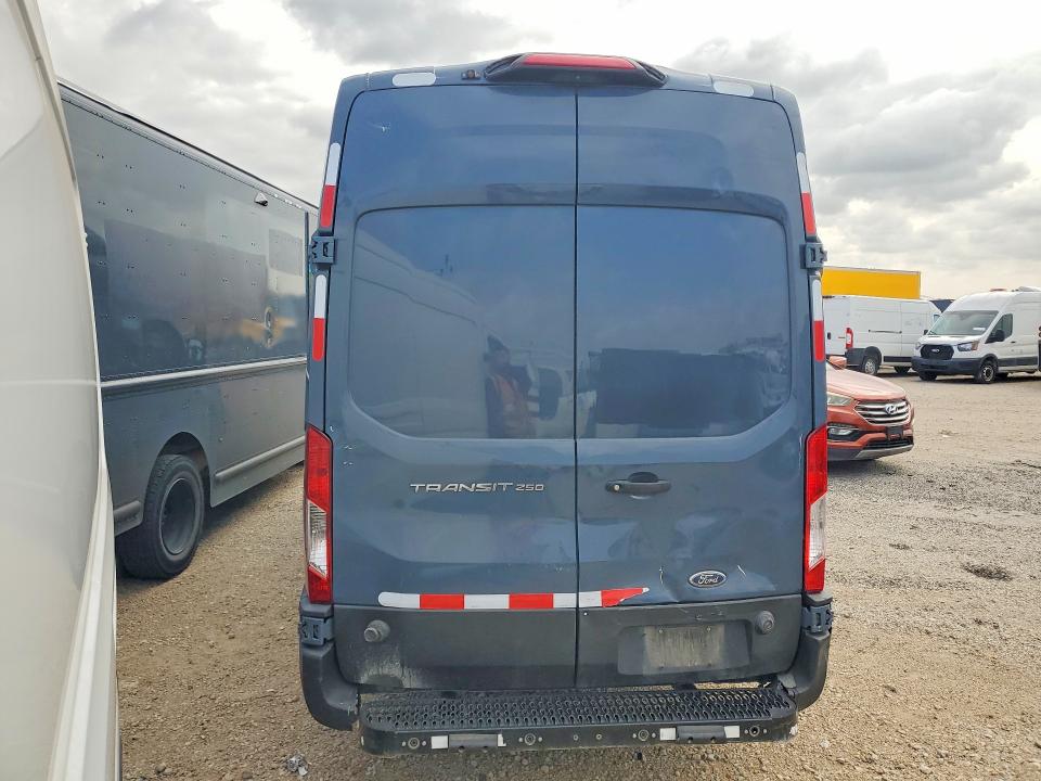 2020 Ford Transit მანქანა იყიდება აუქციონზე, vin: 1FTBR3X82LKB04171, აუქციონის ნომერი: 61896916