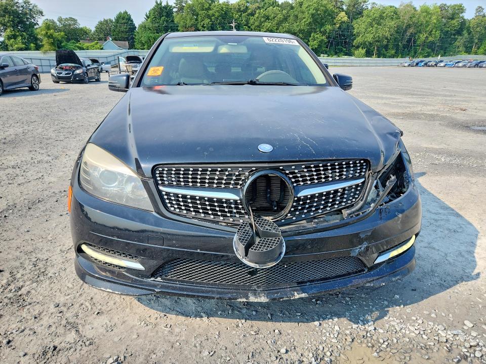 62220196 :رقم المزاد ، WDDGF5EB2BF638762 vin ، 2011 Mercedes-benz C مزاد بيع