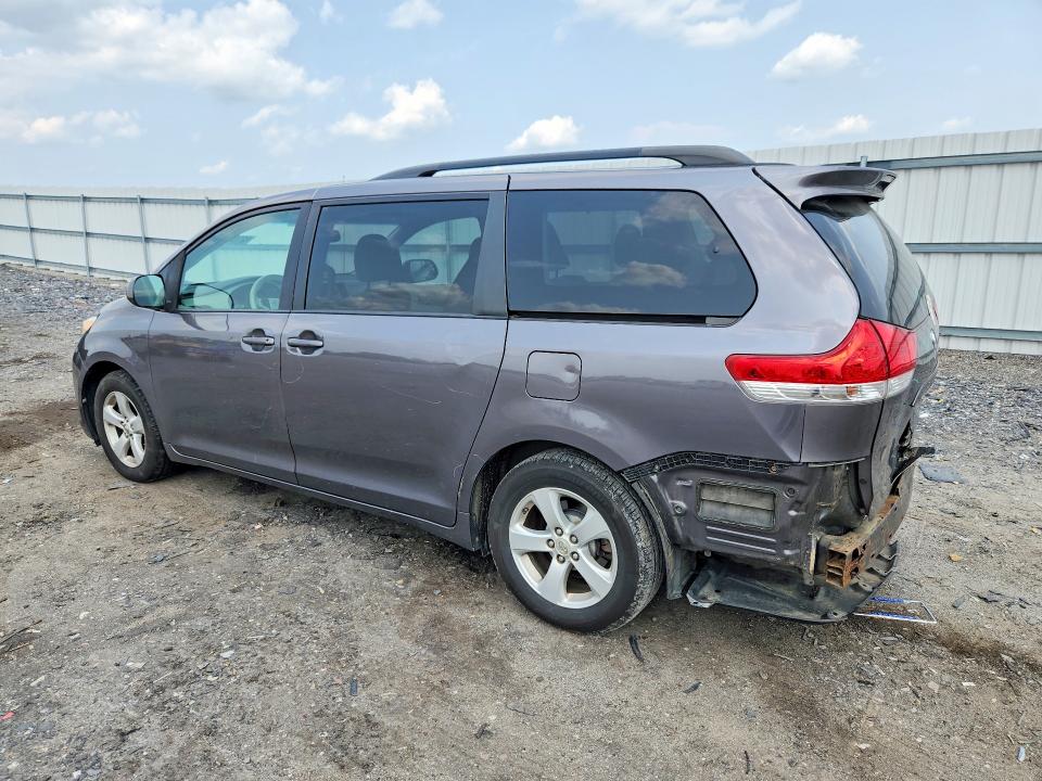 62760856 :رقم المزاد ، 5TDKK3DC6ES421878 vin ، 2014 Toyota Sienna مزاد بيع