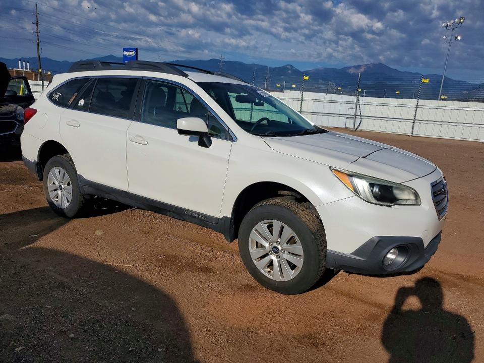 2015 Subaru Outback მანქანა იყიდება აუქციონზე, vin: 4S4BSBCC4F3260943, აუქციონის ნომერი: 61970506