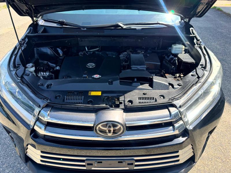 2017 Toyota Highlander მანქანა იყიდება აუქციონზე, vin: 5TDDZRFH9HS465555, აუქციონის ნომერი: 59861886