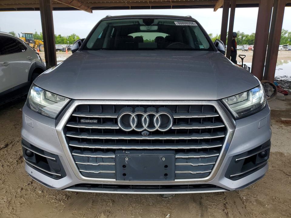 60800266 :رقم المزاد ، WA1LAAF7XHD004155 vin ، 2017 Audi Q7 مزاد بيع